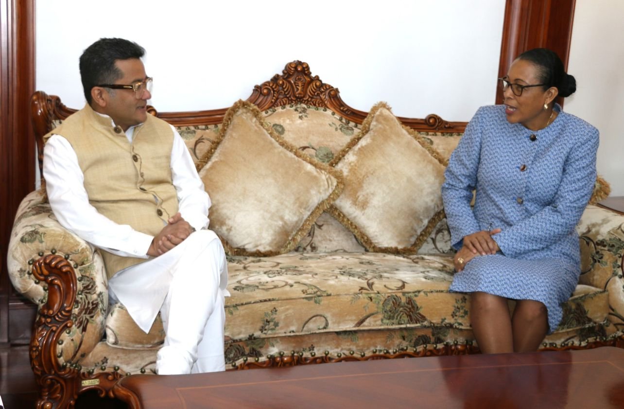 Official engagement with the President, Acting Prime Minister and the Foreign Minister of Dominica